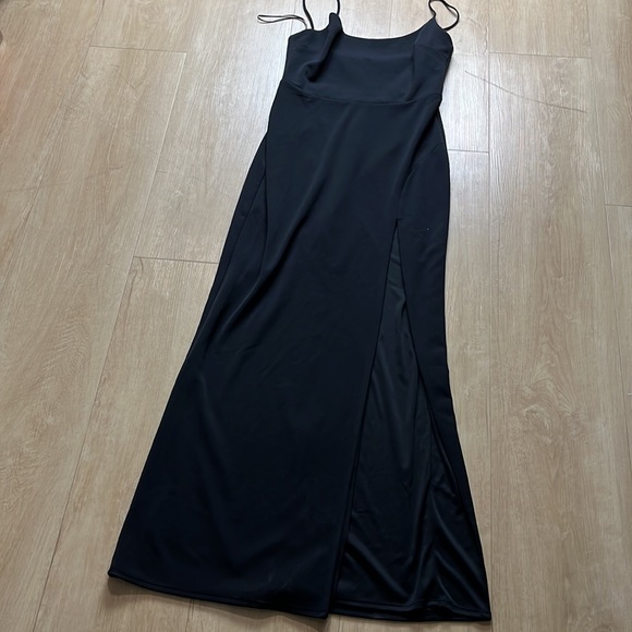 KATIE MAY Karla Gown in Black, SIZE LARGE 0987 - Picture 4 of 8